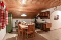 Kuchyňa alebo kuchynka v ubytovaní Haus Montanara myRelaxs