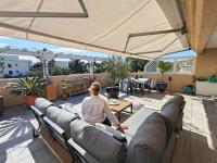 Część wypoczynkowa w obiekcie Soleil Soleil, Villa sur le toit grande terrasse