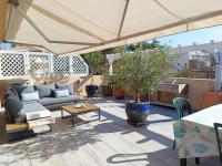 Część wypoczynkowa w obiekcie Soleil Soleil, Villa sur le toit grande terrasse