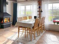 Posezení v ubytování Holiday home Vollsjö