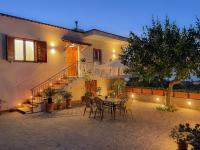 A balcony or terrace at La Pigna Sorrento