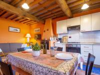 Kuchyňa alebo kuchynka v ubytovaní Holiday Home Belvedere - BLU100 by Interhome