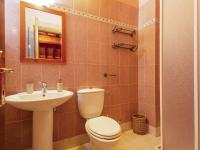 Kúpeľňa v ubytovaní Holiday Home Belvedere - BLU100 by Interhome
