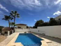 Bazén v ubytovaní Three bedroom villa with private pool in Moraira alebo v jeho blízkosti