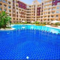 Bazén v ubytování Sunny studio with 3 swimming pools Florenza Hurghada nebo v jeho okolí