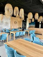 Restaurace v ubytování POLANKI AQUA INDUSTRIAL nielimitowany dostęp do BASENÓW - SAUN - miejsce postojowe FREE