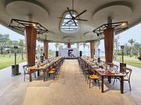 Restaurace v ubytování FLAMIGO Đại Lải - Villa Tự Doanh