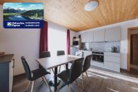 Kuchnia lub aneks kuchenny w obiekcie Appartements Sulzer by we rent, SUMMERCARD INCLUDED