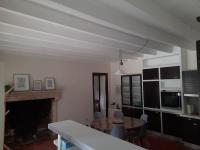 Telewizja i/lub zestaw kina domowego w obiekcie Gîte du Louvanto