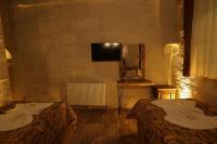 TV a/nebo společenská místnost v ubytování Cappadocia Snora Cave