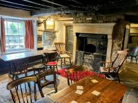 Posezení v ubytování The Green Dragon at Hardraw