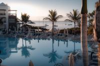 The swimming pool at or close to Princesa Yaiza Suite Hotel Resort