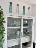 Kuchyňa alebo kuchynka v ubytovaní SeaHomes Vacations, LA CASA BLUE Mediterranean Lifestyle