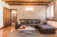 Posedenie v ubytovaní Ca' Del Monastero 3 Collection Apartment for 4 Guests with Lift