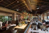 Restaurace v ubytování Anantara Riverside Bangkok Resort
