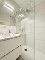 A bathroom at Phebus 0101 - Vue Mer