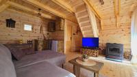 Etno Villas Tara&Petraにあるテレビまたはエンターテインメントセンター