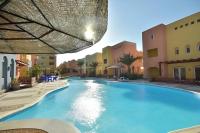 Bazén v ubytování Al Dora Boutique hotel nebo v jeho okolí