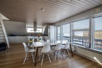 Ilulissat Stay - 4-bedroom villa with sea view and hot tubの見取り図または間取り図