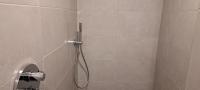 Koupelna v ubytování 105,3 appartement 200m van strand