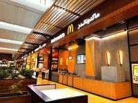 Supermarket nebo jiné obchody v  apartmánu nebo okolí