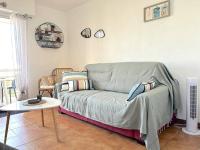 Część wypoczynkowa w obiekcie Studio calme avec coin nuit, terrasse et parking - Proche plage et commerces - FR-1-251-420