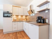Kuchnia lub aneks kuchenny w obiekcie Falken Suites TOP 2