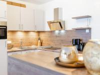 Kuchnia lub aneks kuchenny w obiekcie Falken Suites TOP 2