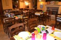 Restauracja lub miejsce do jedzenia w obiekcie Locanda La Sosta