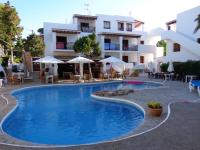 Apartamentos Los Pinares Benet, Santa Eularia des Riu ...