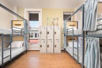 Ein Bett oder Betten in einem Zimmer der Unterkunft HI San Diego Downtown Hostel