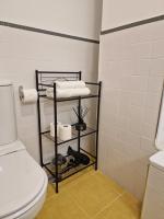 Koupelna v ubytování Apartamentos Ciudad Santiago