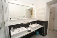 Kúpeľňa v ubytovaní Cineroma Guesthouse