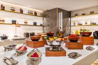 Jídlo v hotelu nebo okolí