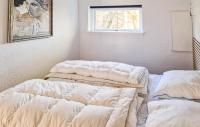 Cama ou camas em um quarto em Amazing Home In Hvide Sande With Kitchen