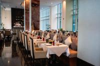 Restaurace v ubytování Ritz Carlton DIFC Downtown Dubai