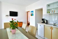 Kuchyň nebo kuchyňský kout v ubytování Apartments Goranka
