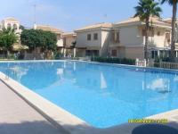 Bazén v ubytování Spanish Sunshine Retreat nebo v jeho okolí