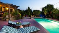The swimming pool at or close to Villa Elli