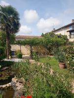 Ogród w obiekcie Chambres d'hôtes - Les Varennes