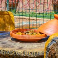 Jídlo v hotelu nebo okolí