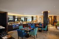 Posezení v ubytování Hotel Ciputra Semarang managed by Swiss-Belhotel International