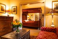 Schloss Auel Boutique Hotel & Design Golf Lodgeにあるベッド