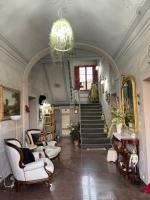 A seating area at La Casa sul Lungarno
