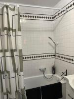 A bathroom at La Casa sul Lungarno