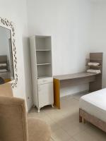 Postel nebo postele na pokoji v ubytování Lafayette Private 2-Bedroom Apartment