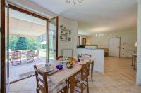 Kuchnia lub aneks kuchenny w obiekcie Villa La Dolce Vita - Happy Rentals