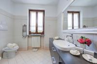 Łazienka w obiekcie Villa La Dolce Vita - Happy Rentals