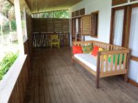 Infinity-house with roof terrace and direct access to the beachにあるバルコニーまたはテラス