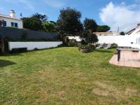 Vonkajšia záhrada v ubytovaní Maison avec jardin à 200m de la plage La Cantine